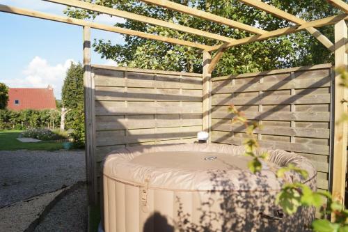 Hostal Les Charmes Du Petit Pr�