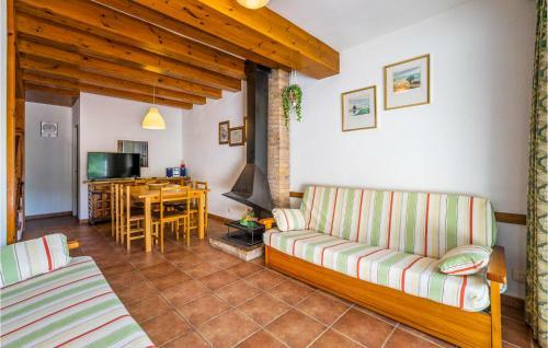 Three-bedroom Holiday Home In Lloret De Mar
