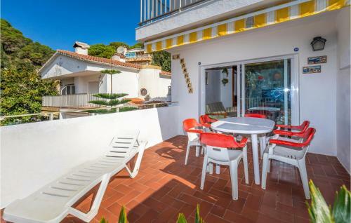 Three-bedroom Holiday Home In Lloret De Mar