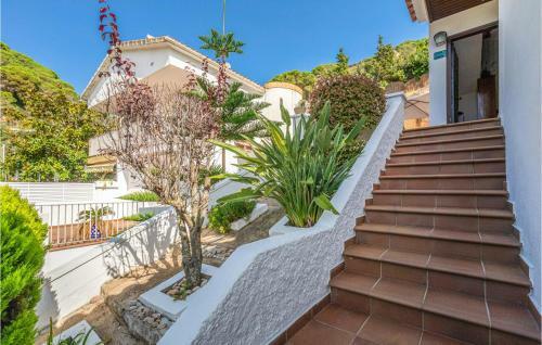 Three-bedroom Holiday Home In Lloret De Mar
