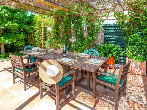 Holiday Home Garbi Playa Fenals