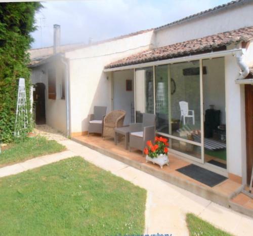 Villa Inviting 6-bed Farmhouse