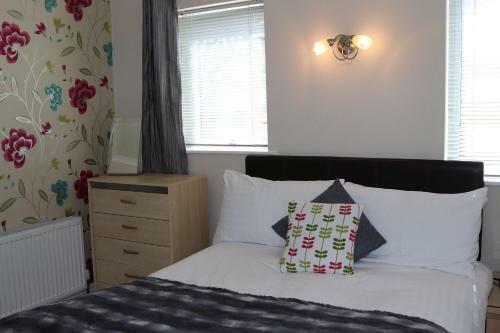 Hostal Arden Guest House