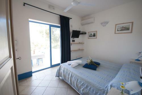 Villa Flora Studios & Apartments