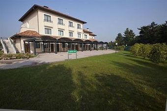 Hotel Motel Raya