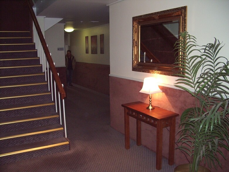 Lindy Lodge Motel