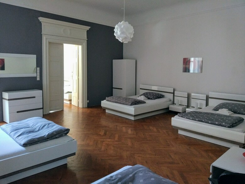 Apartments T�nsk� 7