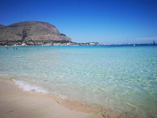 Holiday Home, Mondello