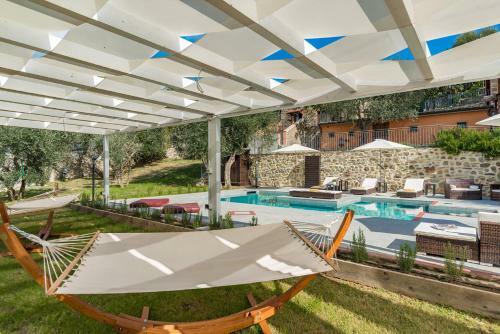 Villa Casale Montegiovi 6&4