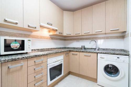 Apartamento Jardines Del Litoral Momas Homes