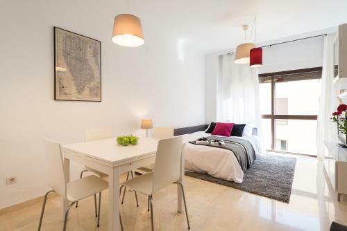 Col�n12 Urban Apartment
