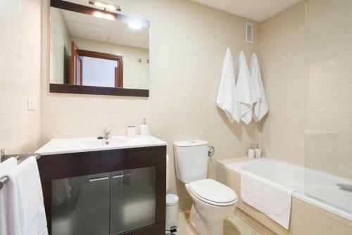 Col�n12 Urban Apartment