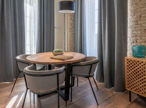 Home Art Apartments M�laga