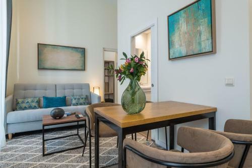 Home Art Apartments M�laga