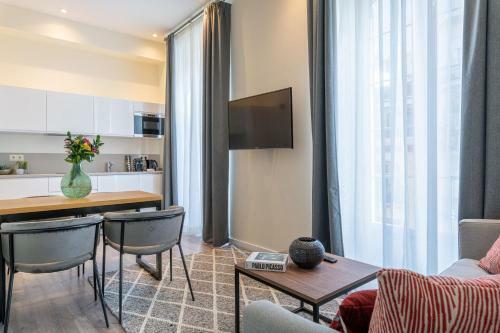 Home Art Apartments M�laga