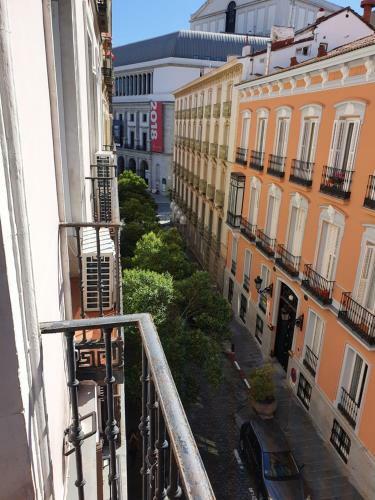 Hostal Ch Otello Rooms - Madrid