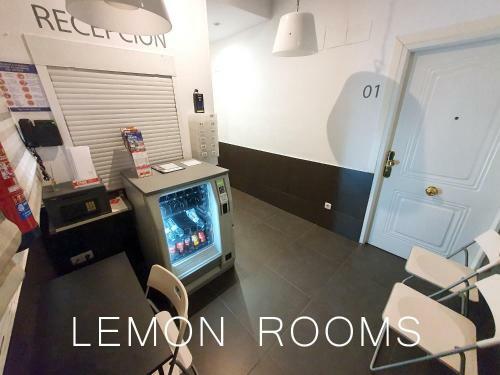 Hostal Ch Lemon Rooms - Madrid