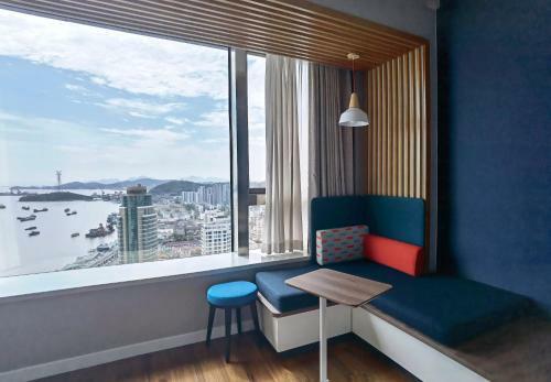 Holiday Inn Express Zhoushan Dinghai, An Ihg Hotel