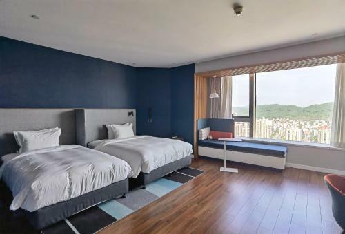 Holiday Inn Express Zhoushan Dinghai, An Ihg Hotel