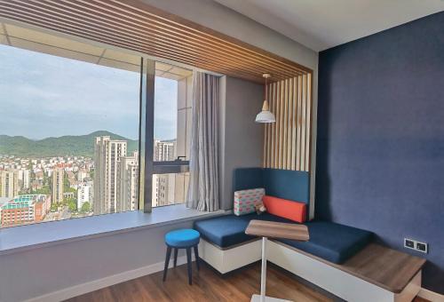 Holiday Inn Express Zhoushan Dinghai, An Ihg Hotel