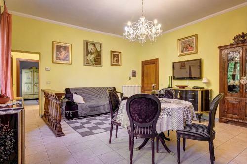 Hostal Garden House