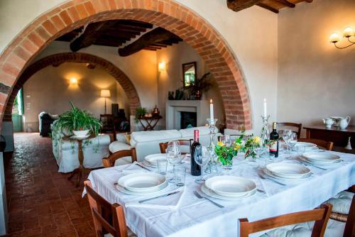 Villa Podere Pisinano 8&2