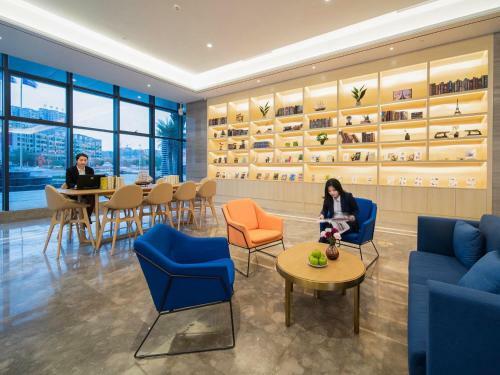 Kyriad Hotel Heyuan Taoyuan International Store