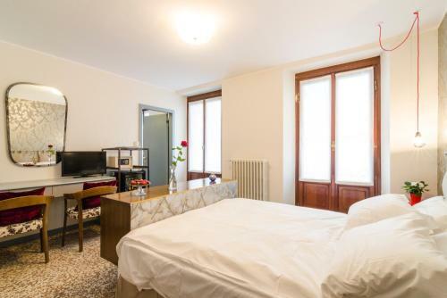 Hostal Ca' Monteggia Guest House