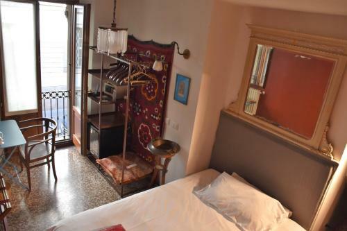 Hostal Ca' Monteggia Guest House