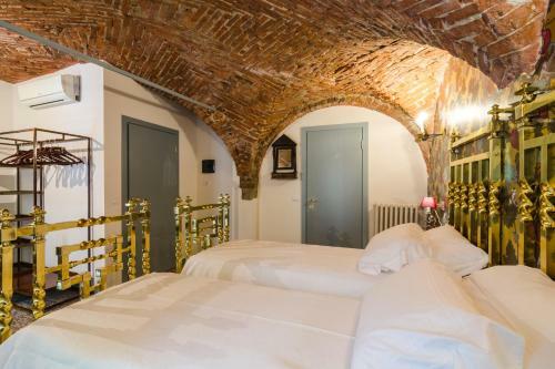 Hostal Ca' Monteggia Guest House