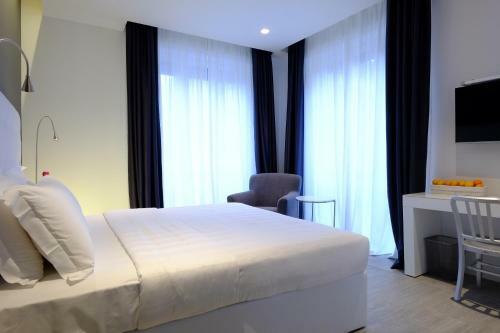 Hostal Made To Measure Business