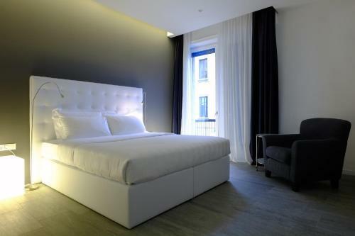 Hostal Made To Measure Business