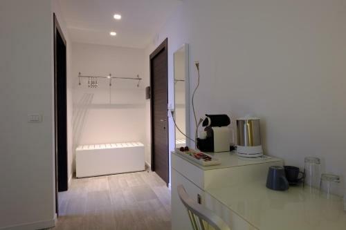 Hostal Made To Measure Business