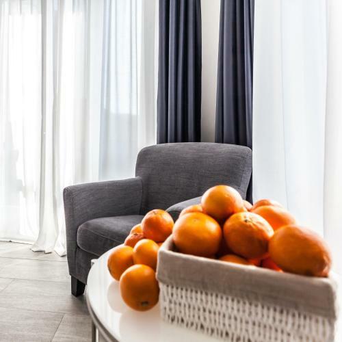 Hostal Made To Measure Business