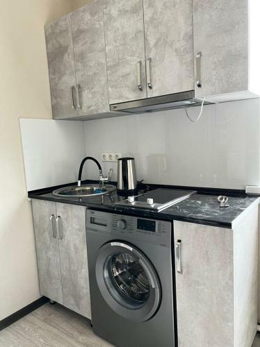 Bed & Breakfast Meiman House Close To Asia Mall