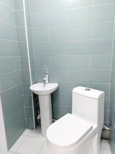 Hostal Nem Guest House