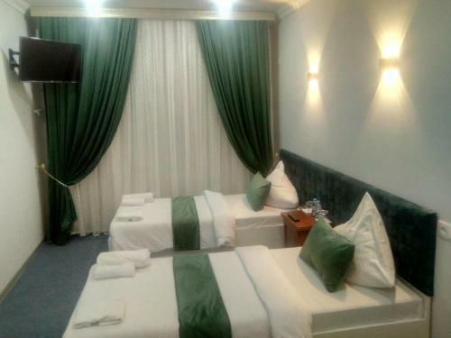 Sharq Hotel