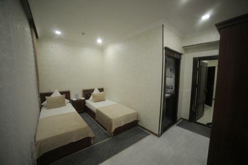 Sharq Hotel