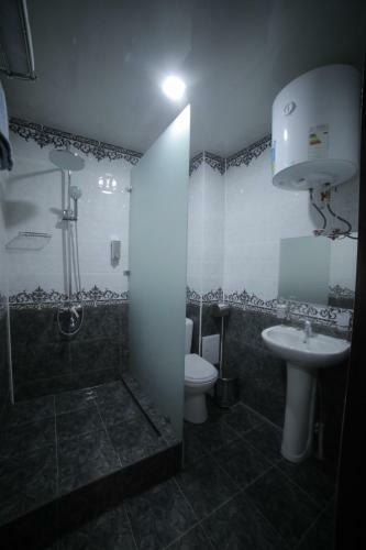 Sharq Hotel