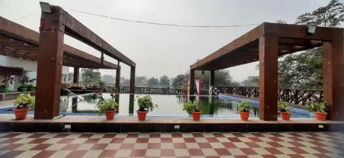 Sparsh Hotel & Resort By Spree