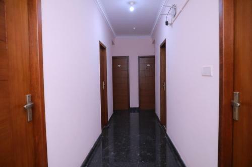 Hotel Monarch Stays Gandhi Nagar