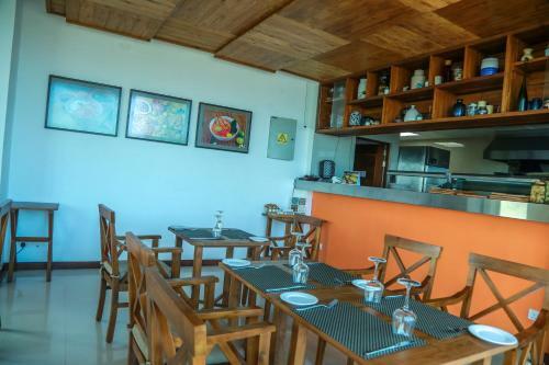 Oceanfront Galle Apartment L4-10