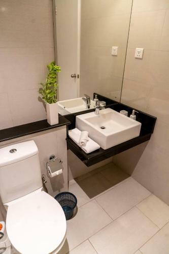 Oceanfront Galle Apartment L4-10