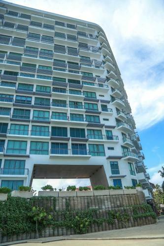 Oceanfront Galle Apartment L4-10