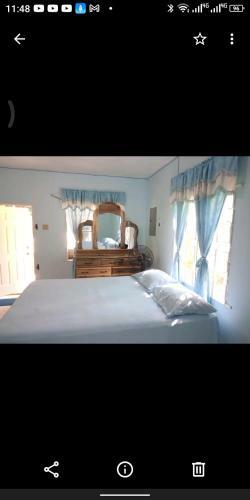 Lodge Muris Light Sanctuary