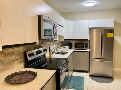 Apartamento Le Luxe Penthouse 2br W AC Wifi & 24 Hr Sec