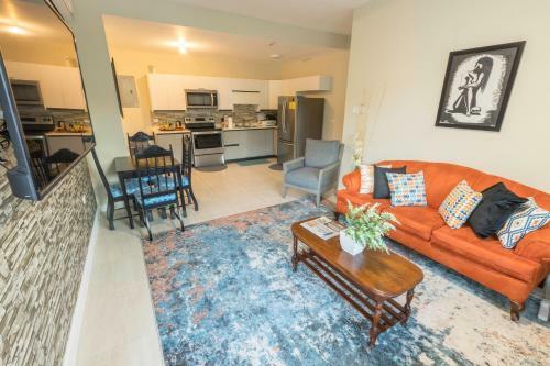 Apartamento Le Luxe Penthouse 2br W AC Wifi & 24 Hr Sec