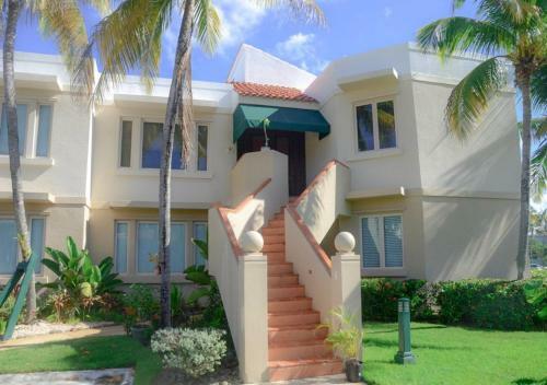 Waterview 2br Plus + 3 Baths Villa Nurlan - Dorado