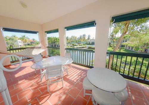 Waterview 2br Plus + 3 Baths Villa Nurlan - Dorado