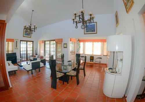 Waterview 2br Plus + 3 Baths Villa Nurlan - Dorado